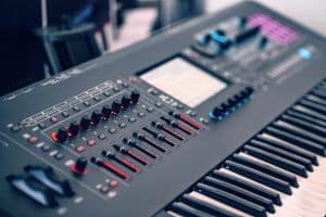 Electronic Keyboards – Types & Functions