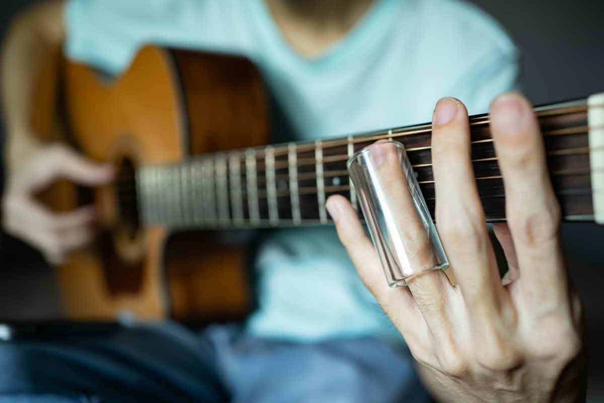 How to play the slide guitar